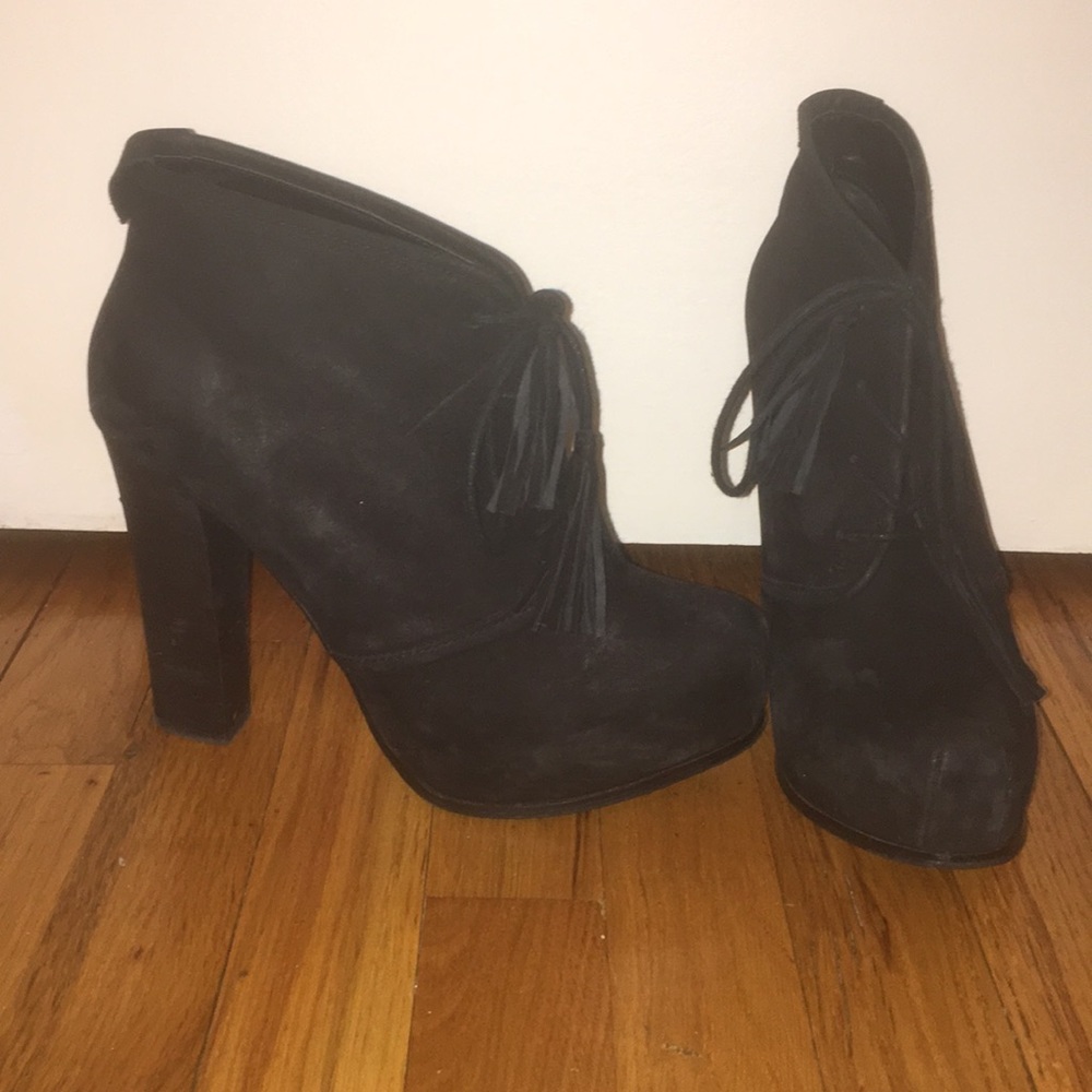 Steve Madden lace up booties 10
